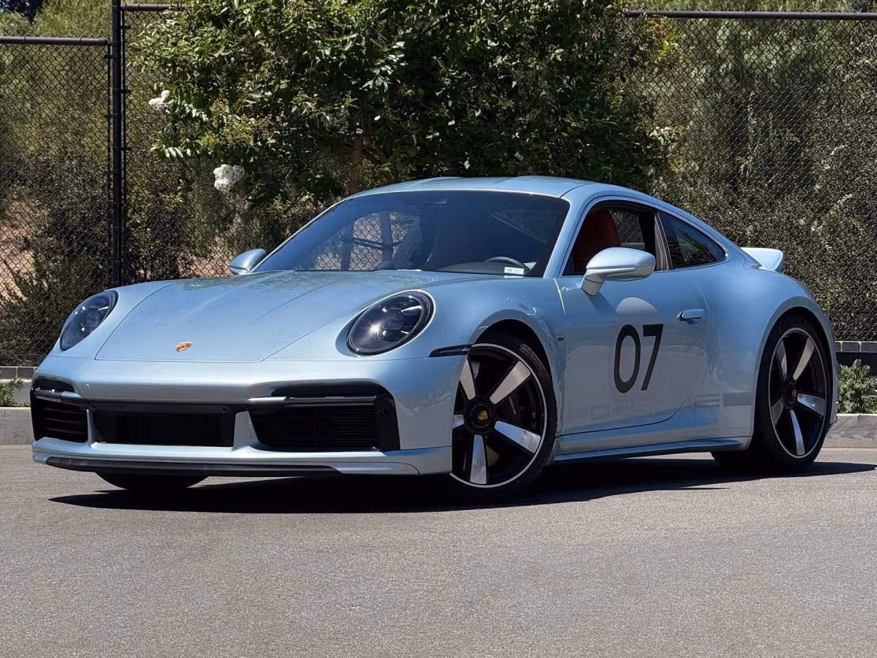 
           
        2023 Porsche 911