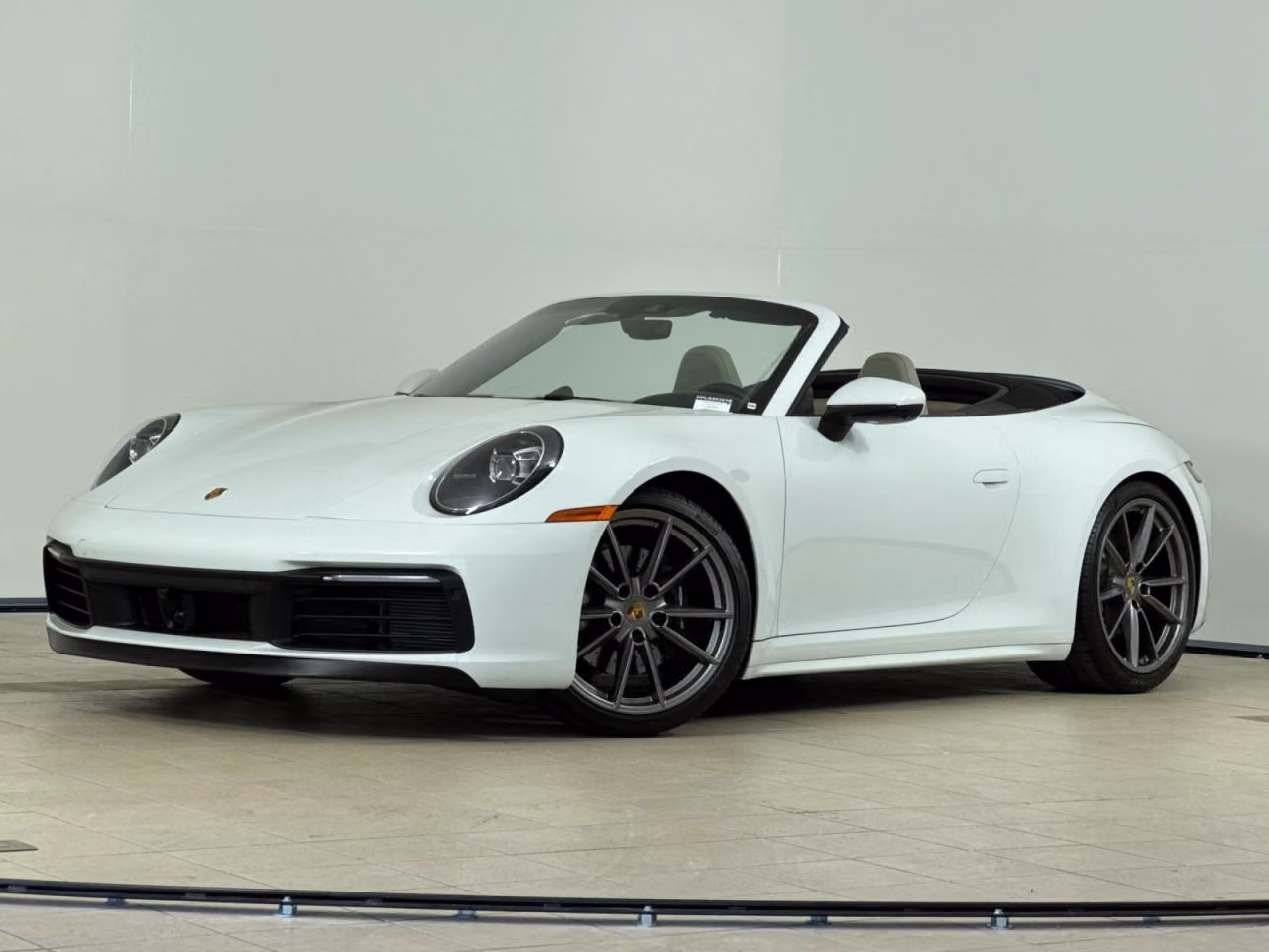 
           
        2020 Porsche 911
