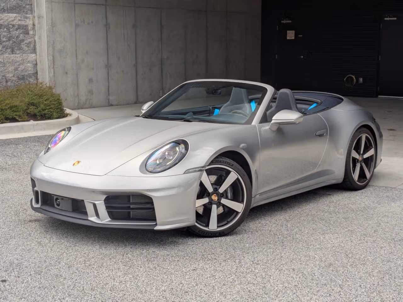 
           
        2025 Porsche 911