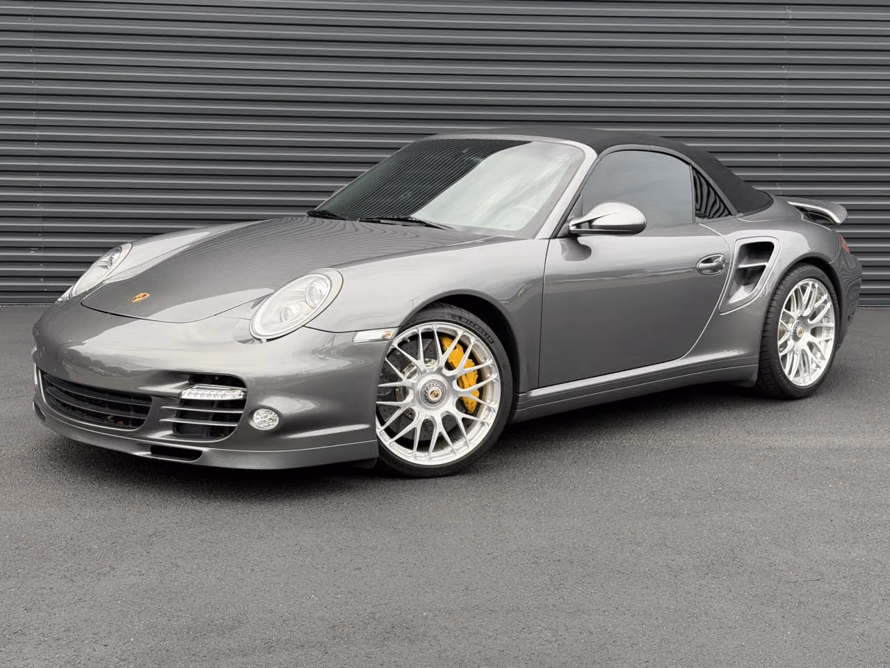 
           
        2013 Porsche 911