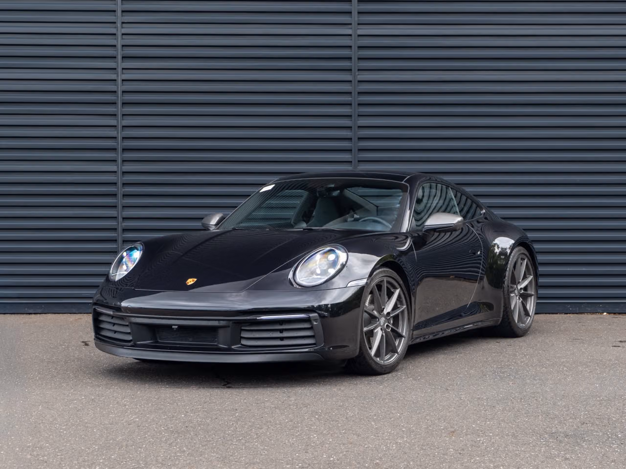 
           
        2024 Porsche 911
