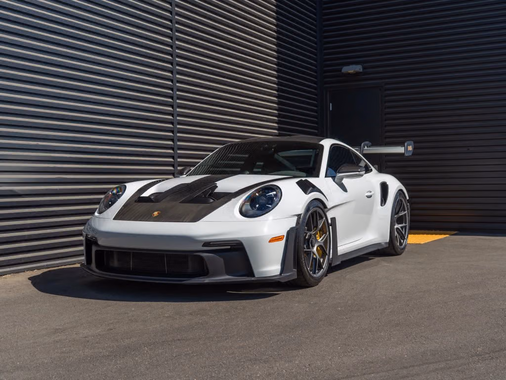 
           
        2025 Porsche 911