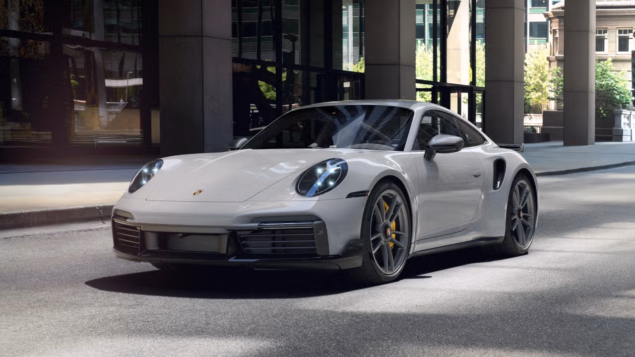 
           
        2024 Porsche 911