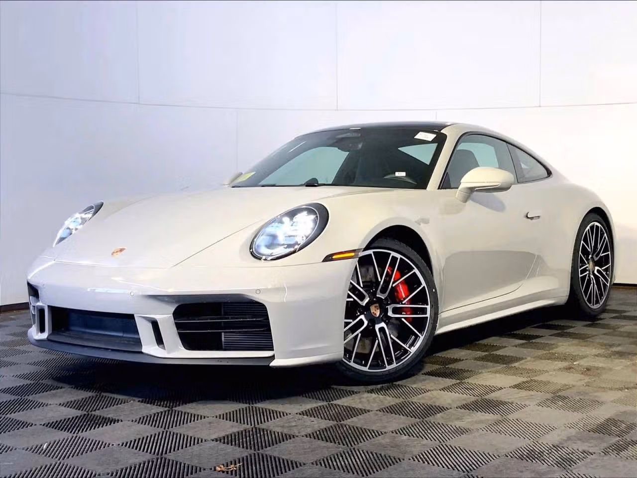 
           New 
        2026 Porsche 911