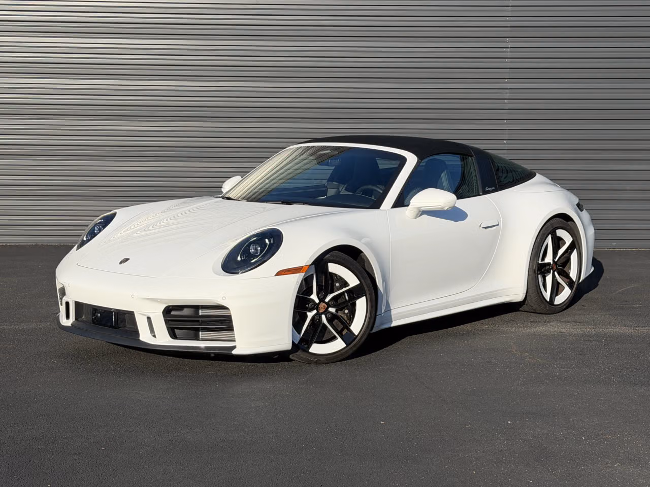 
           
        2026 Porsche 911