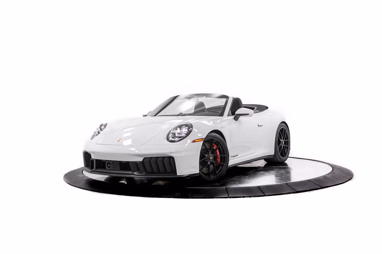 
           New 
        2026 Porsche 911