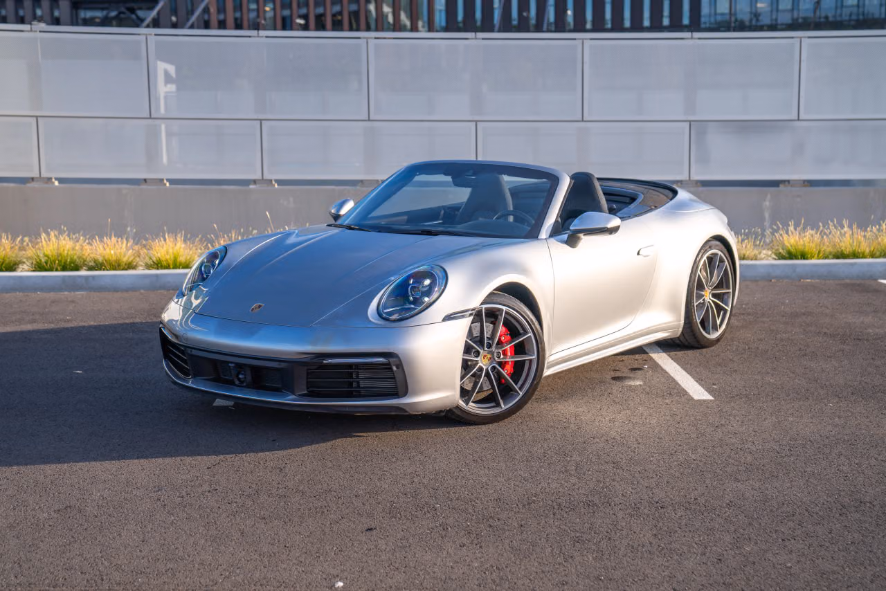 
           
        2020 Porsche 911