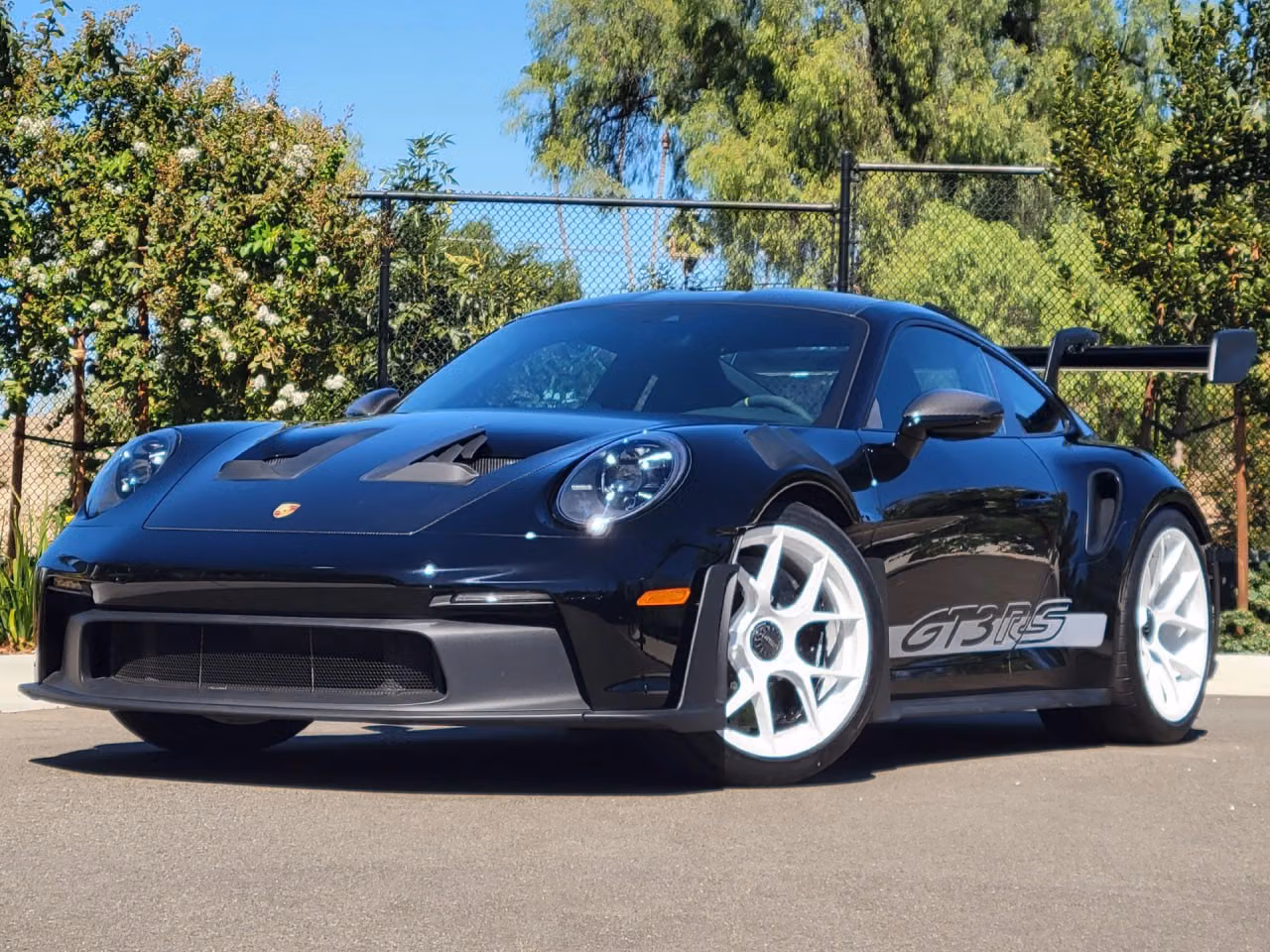 
           
        2024 Porsche 911