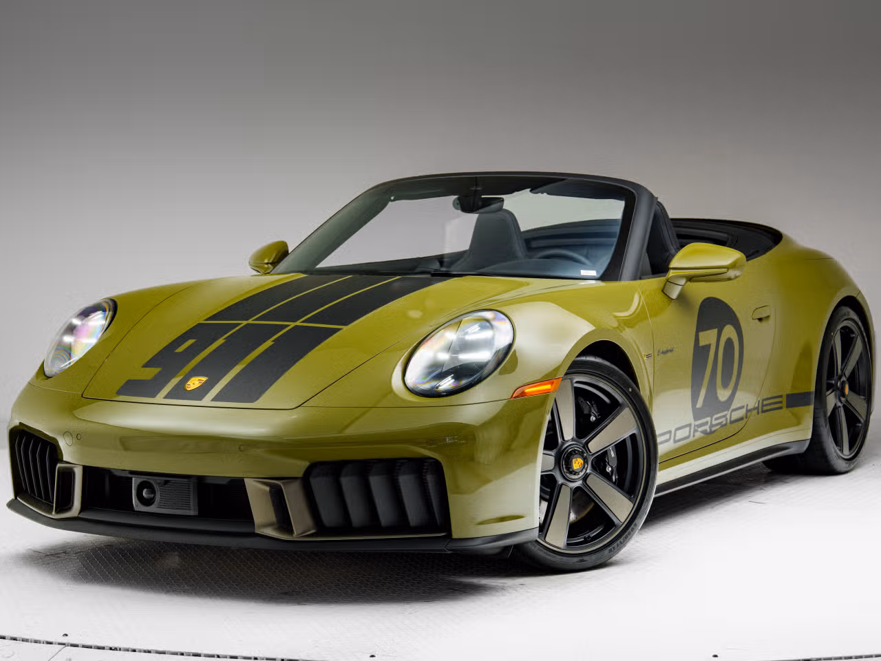 
           New 
        2026 Porsche 911