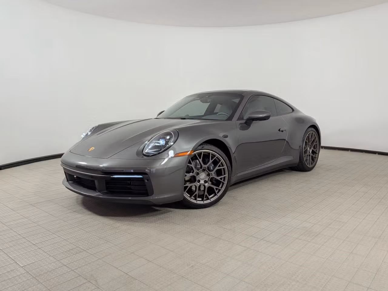
           
        2022 Porsche 911