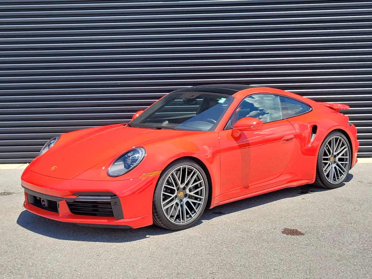 
           
        2025 Porsche 911