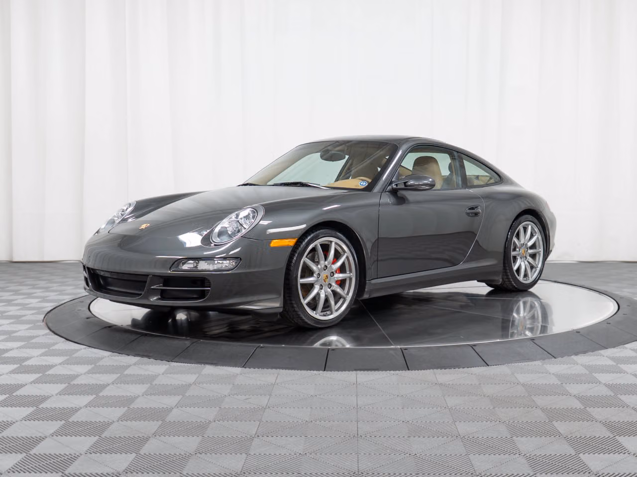 
           
        2007 Porsche 911