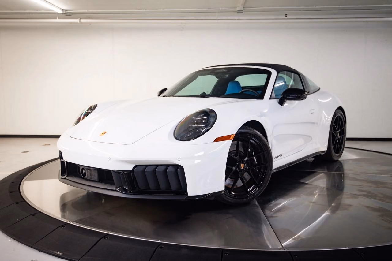 
           
        2026 Porsche 911