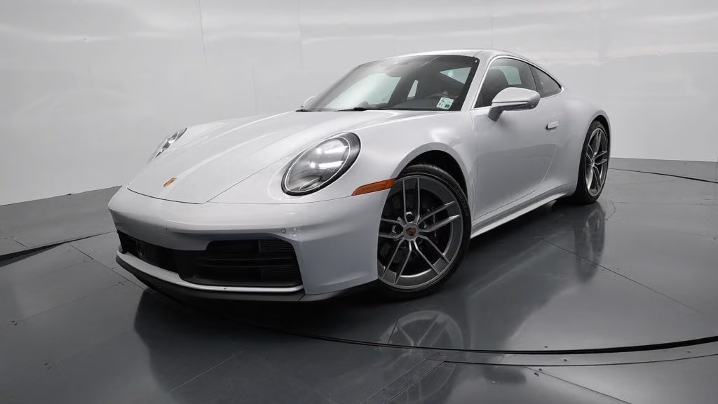 
           
        2025 Porsche 911