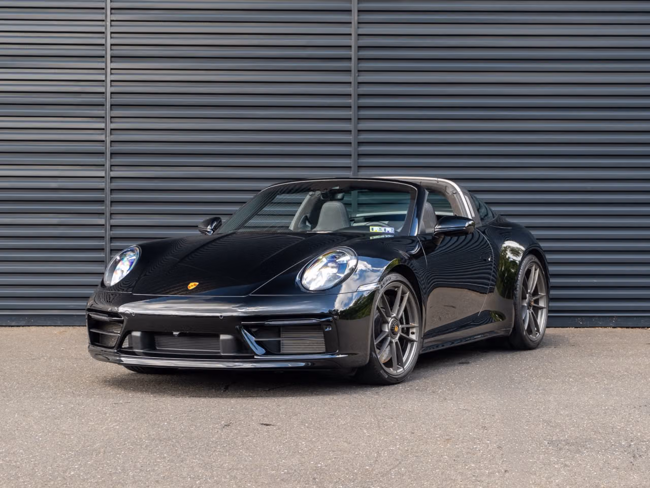 
           
        2022 Porsche 911