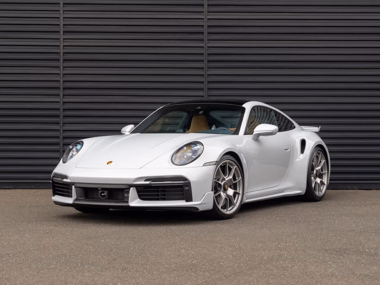 
           
        2025 Porsche 911