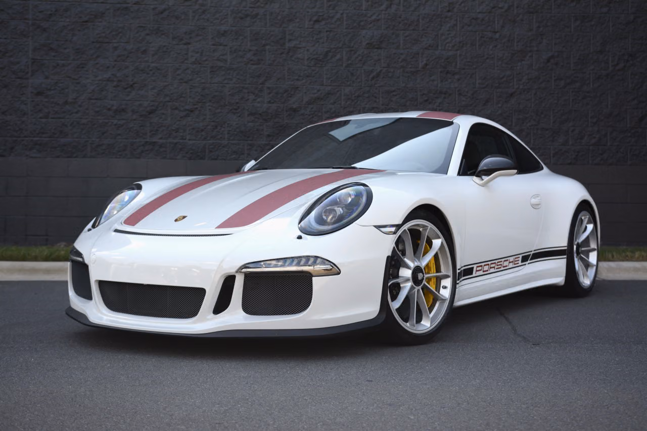
           
        2016 Porsche 911