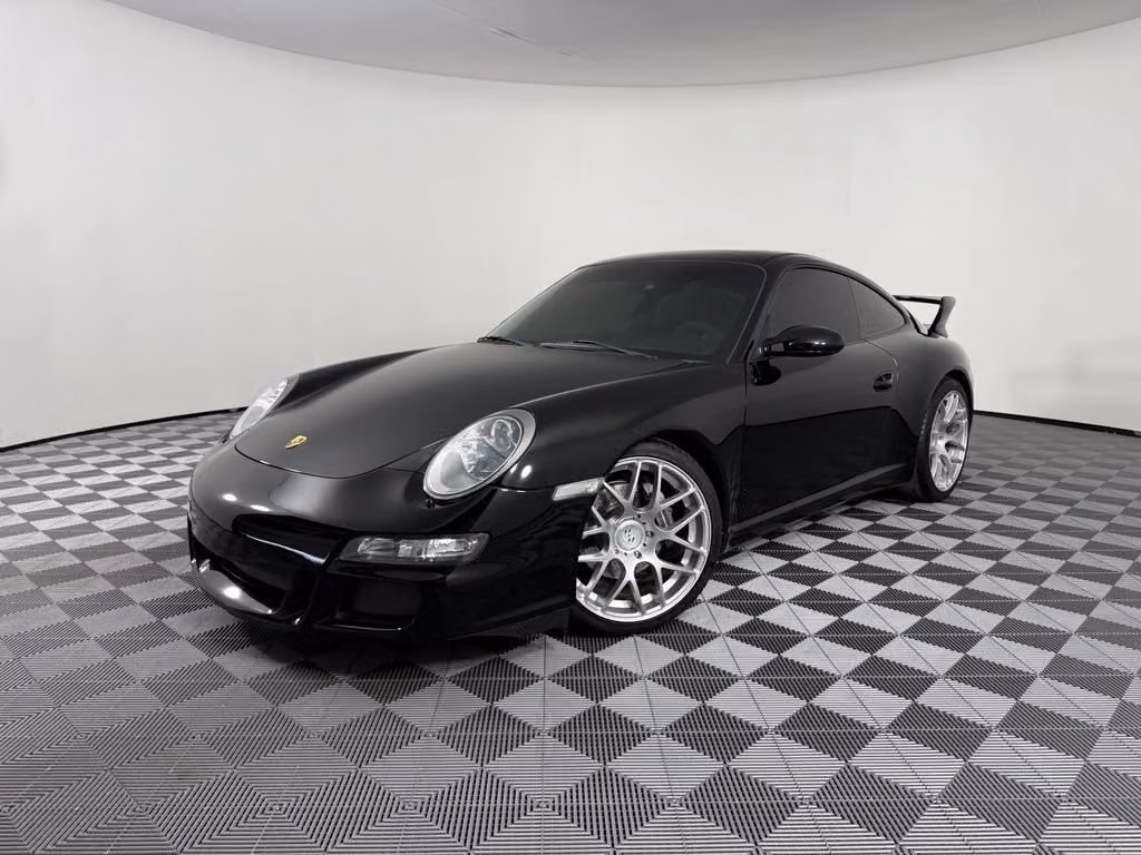 
           
        2005 Porsche 911