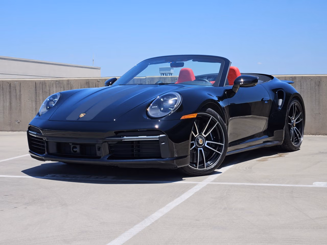 
           
        2024 Porsche 911