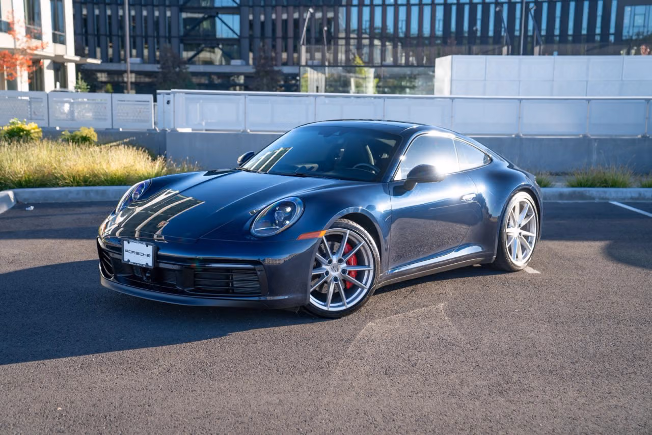 
           
        2020 Porsche 911