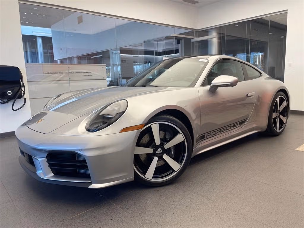 
           New 
        2026 Porsche 911