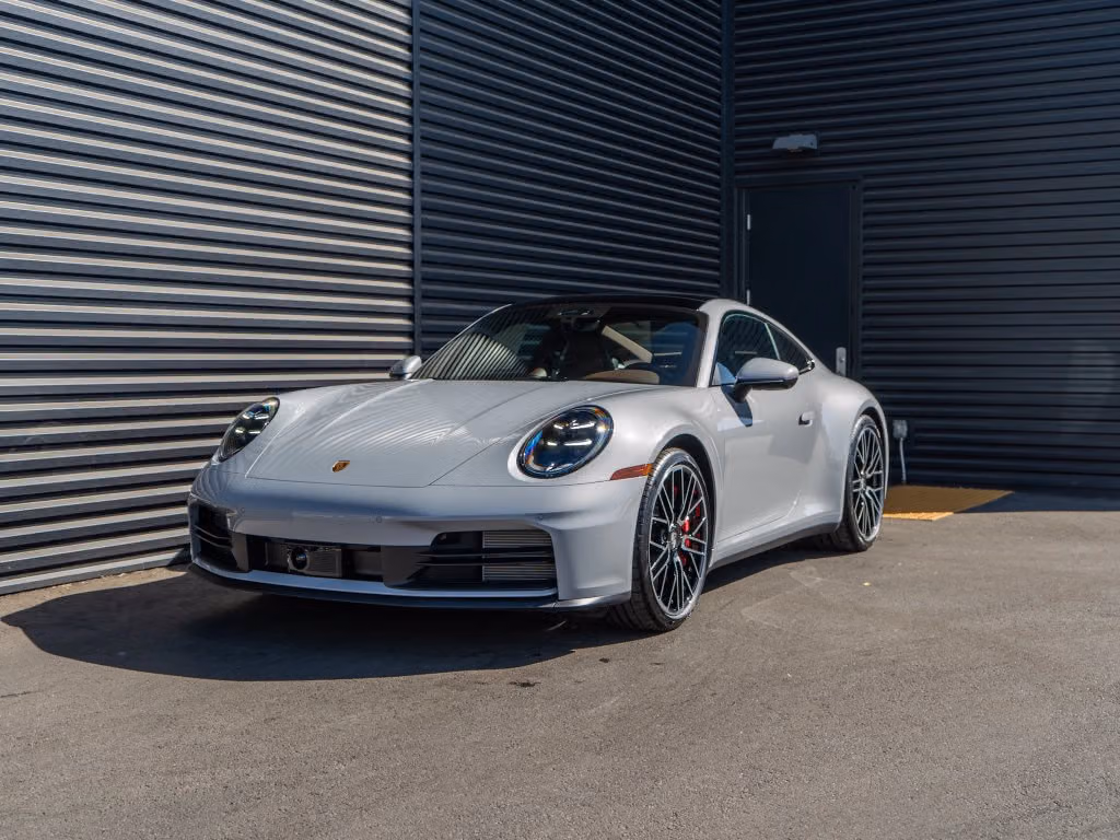 
           New 
        2026 Porsche 911