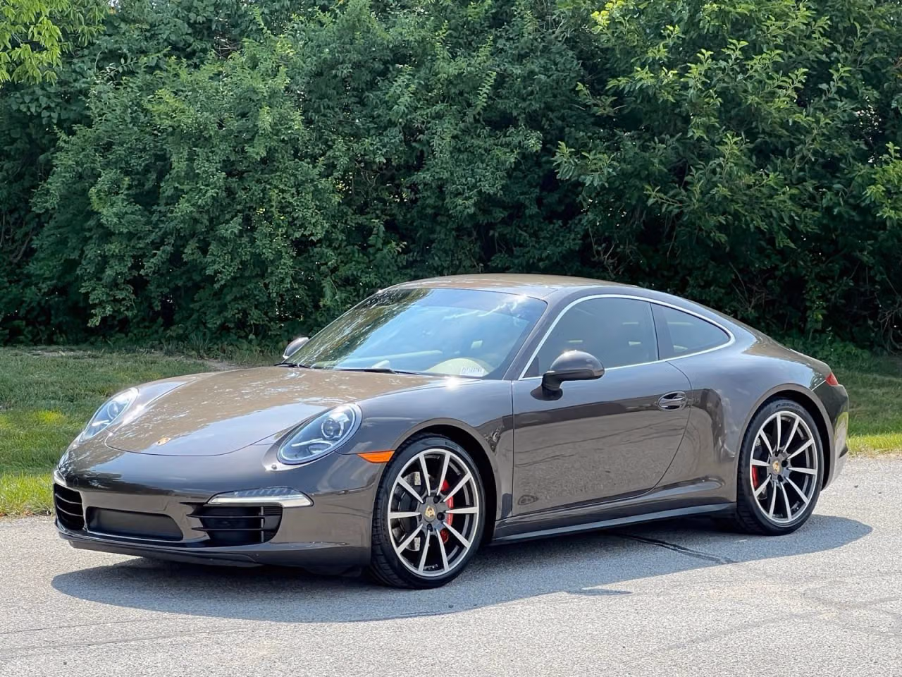 
           
        2013 Porsche 911