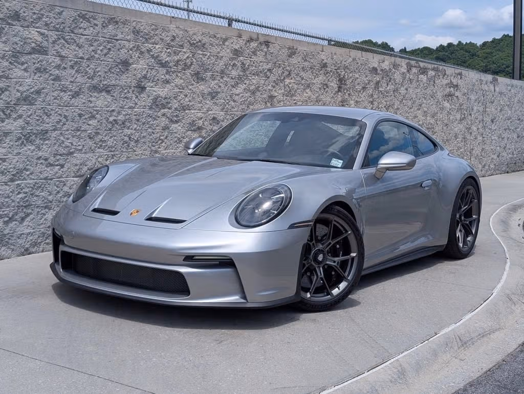 
           
        2024 Porsche 911