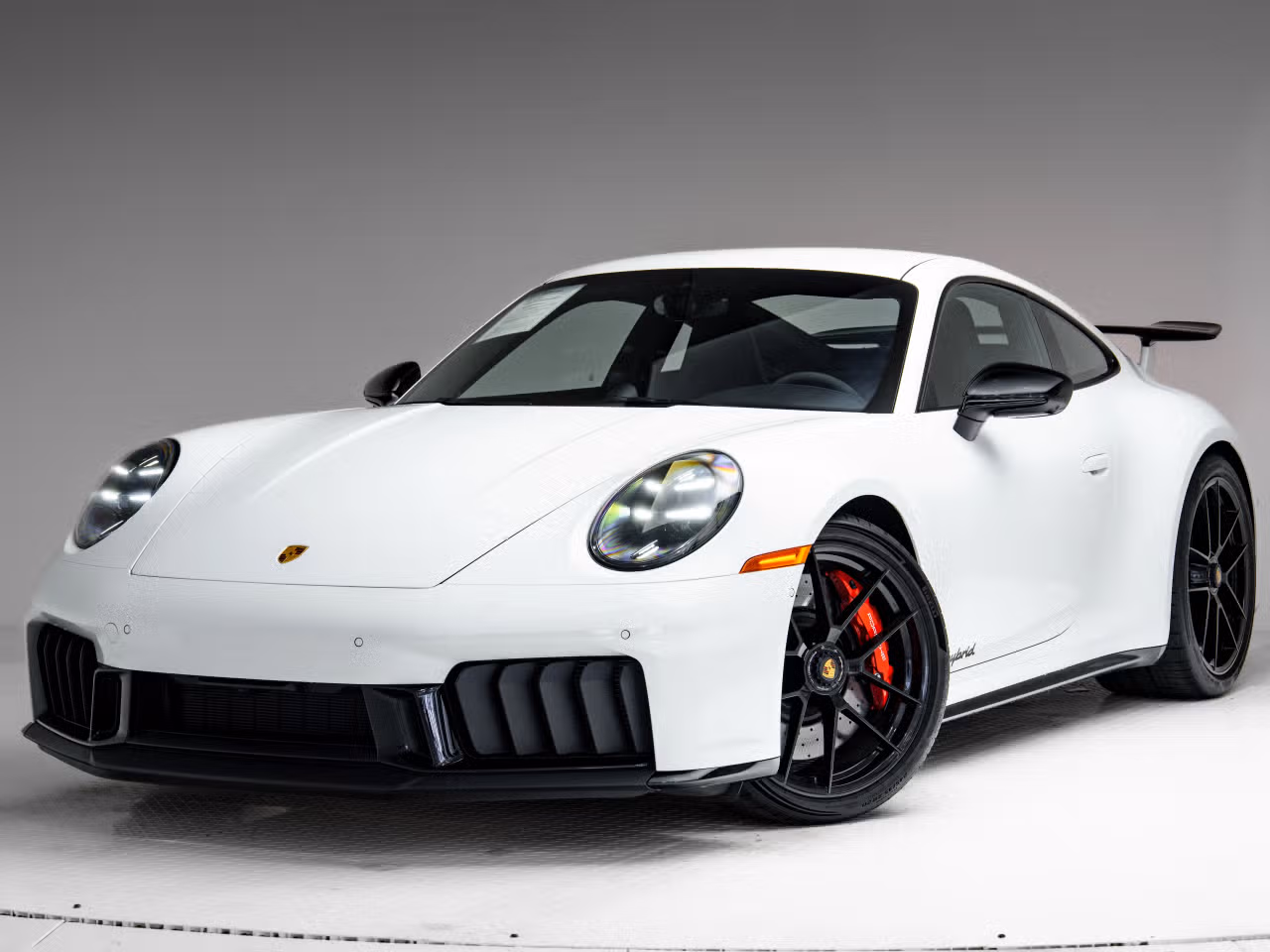 
           
        2025 Porsche 911