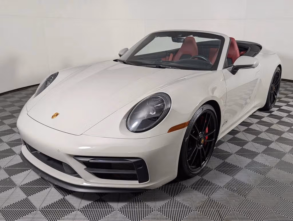 
           
        2023 Porsche 911