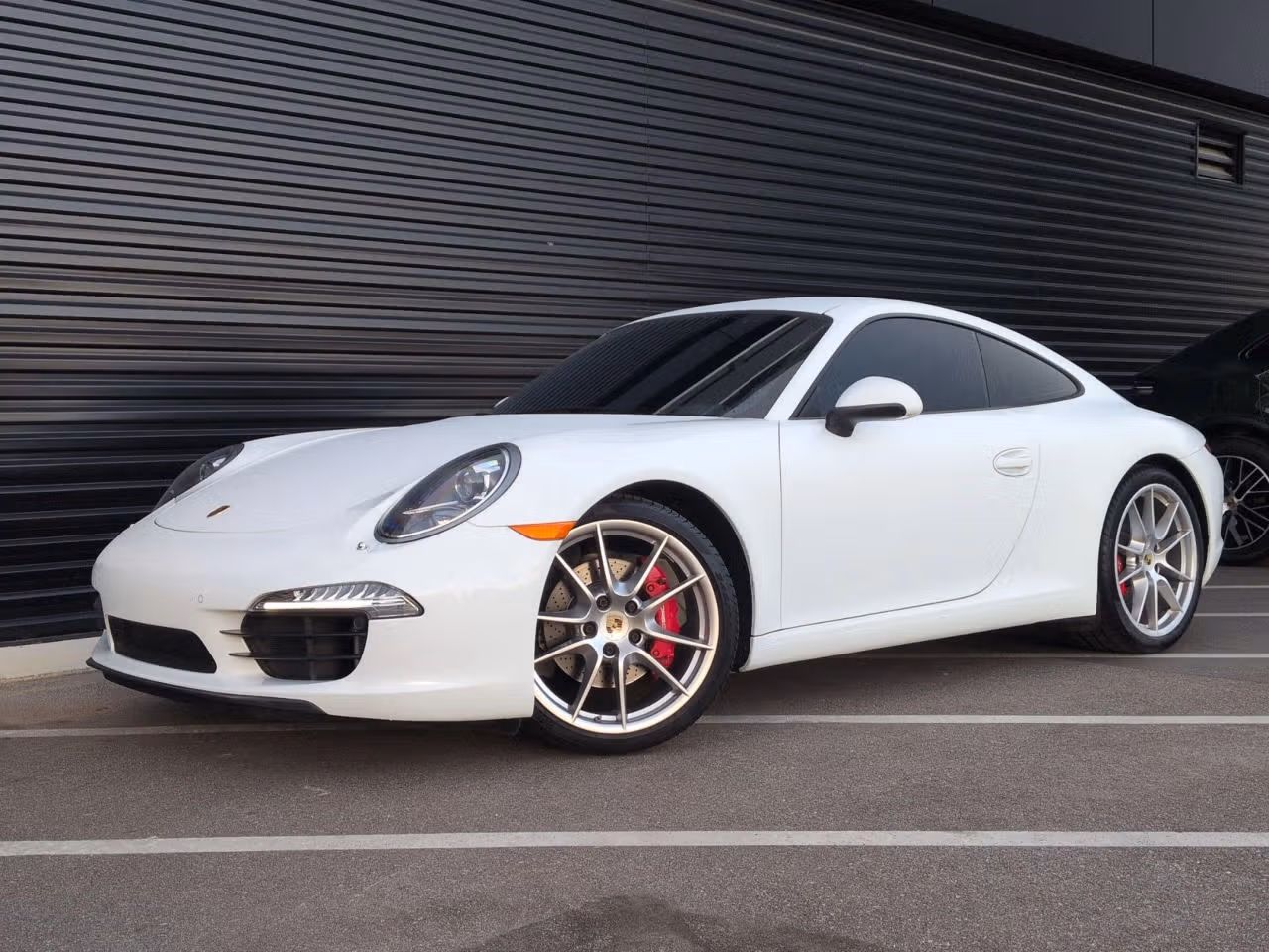 
           
        2013 Porsche 911