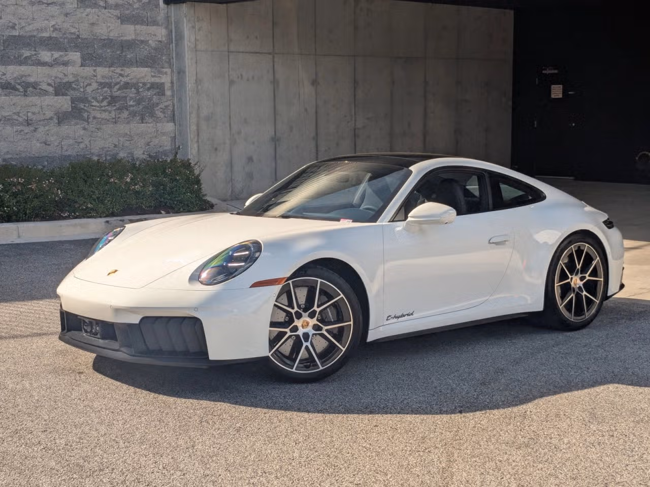 
           
        2025 Porsche 911