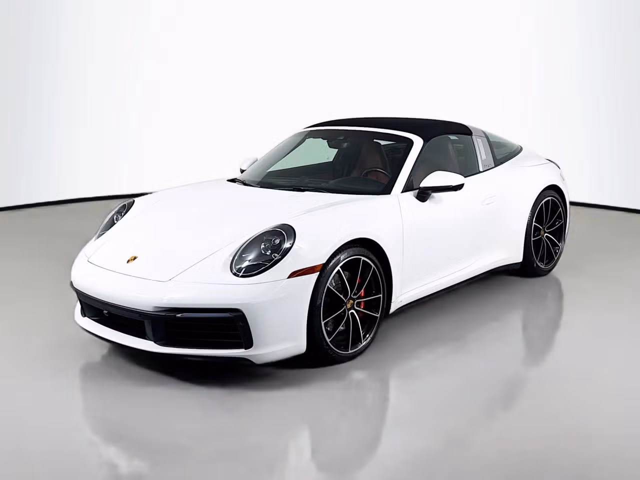
           
        2021 Porsche 911