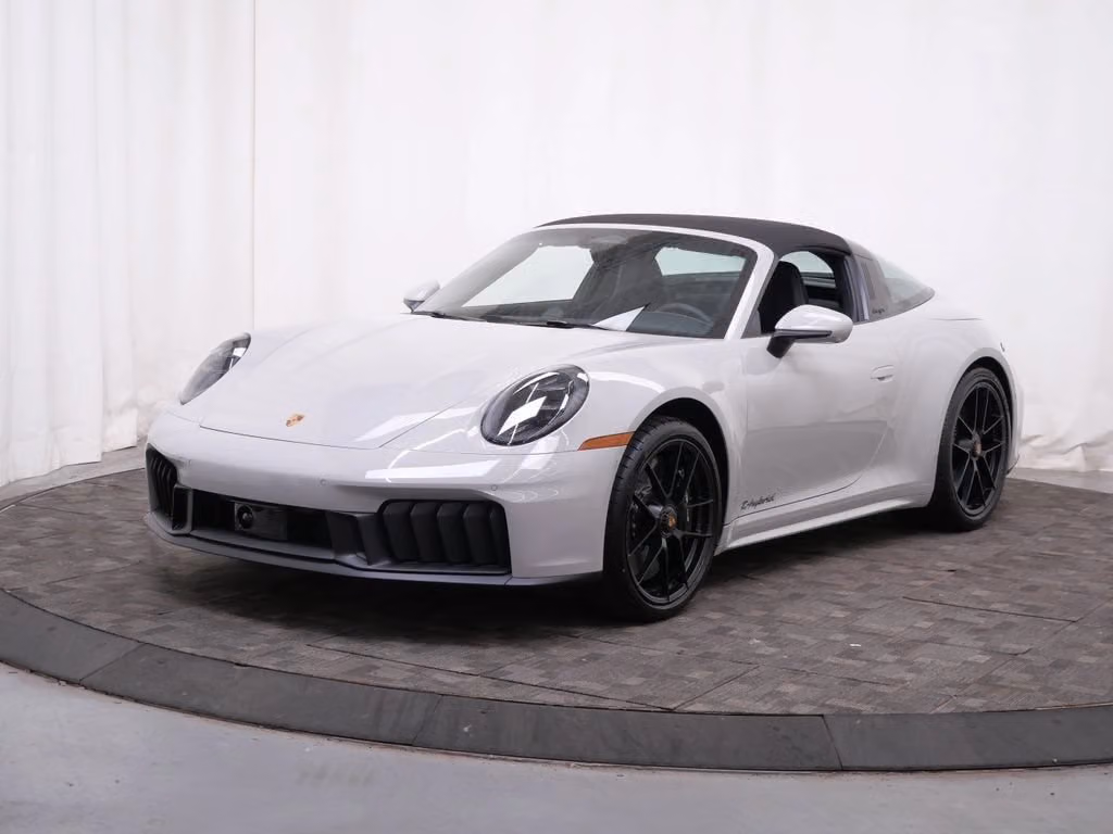 
           New 
        2026 Porsche 911