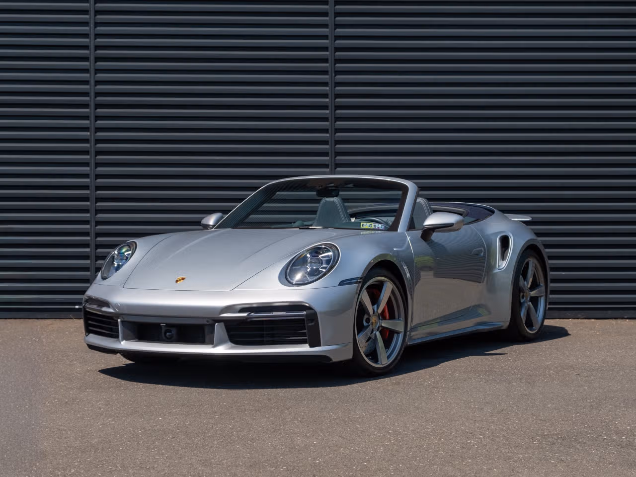 
           
        2022 Porsche 911