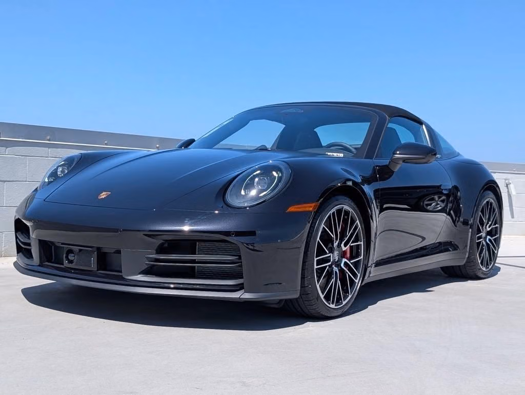 
           New 
        2026 Porsche 911