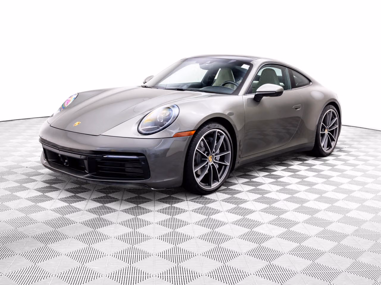 
           
        2022 Porsche 911