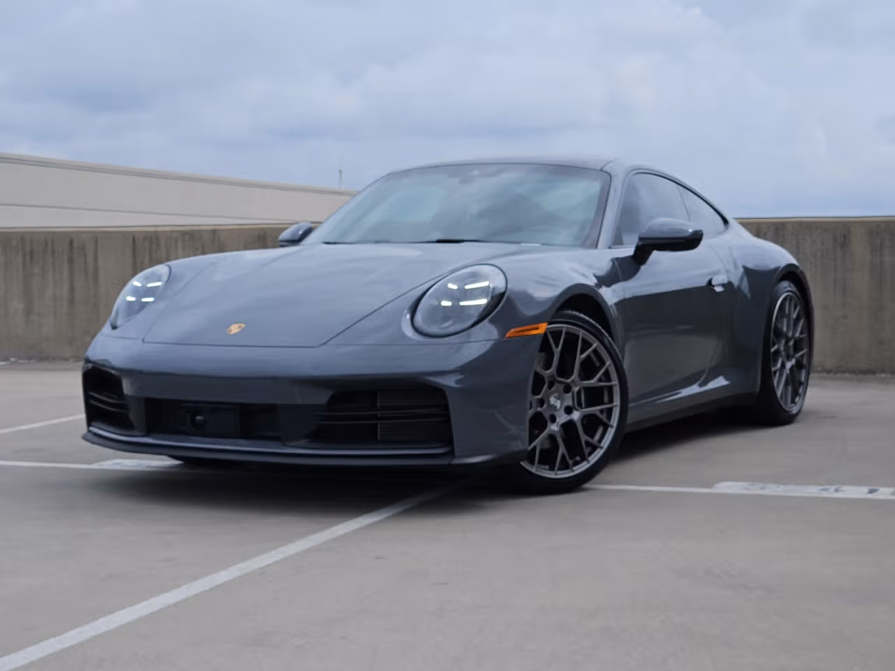 
           
        2025 Porsche 911