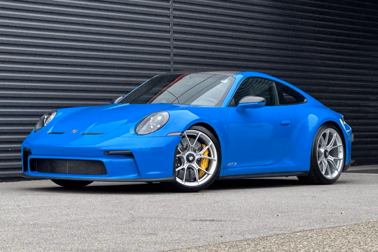 
           
        2022 Porsche 911