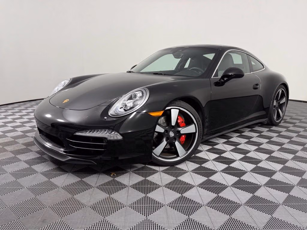 
           
        2014 Porsche 911