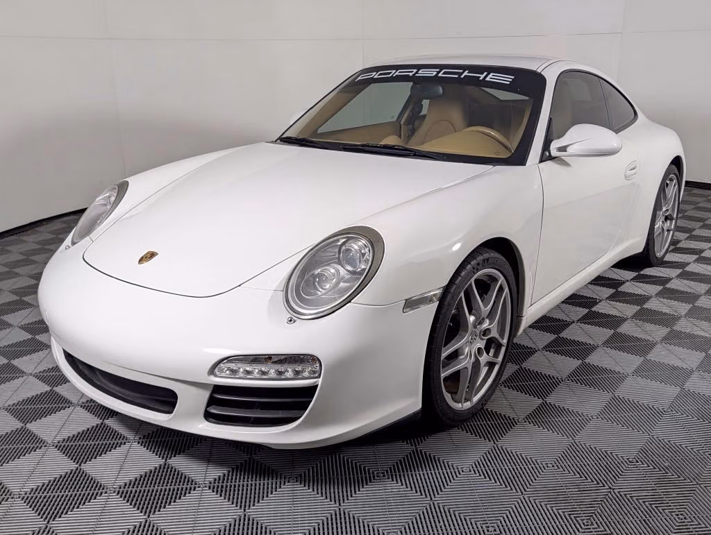 
           
        2010 Porsche 911