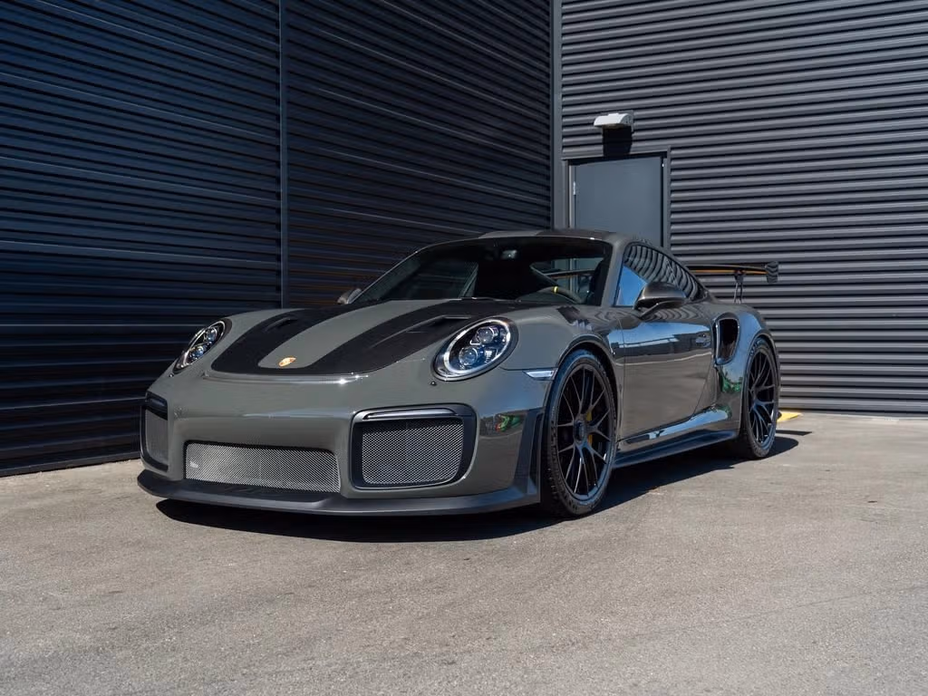 
           
        2018 Porsche 911