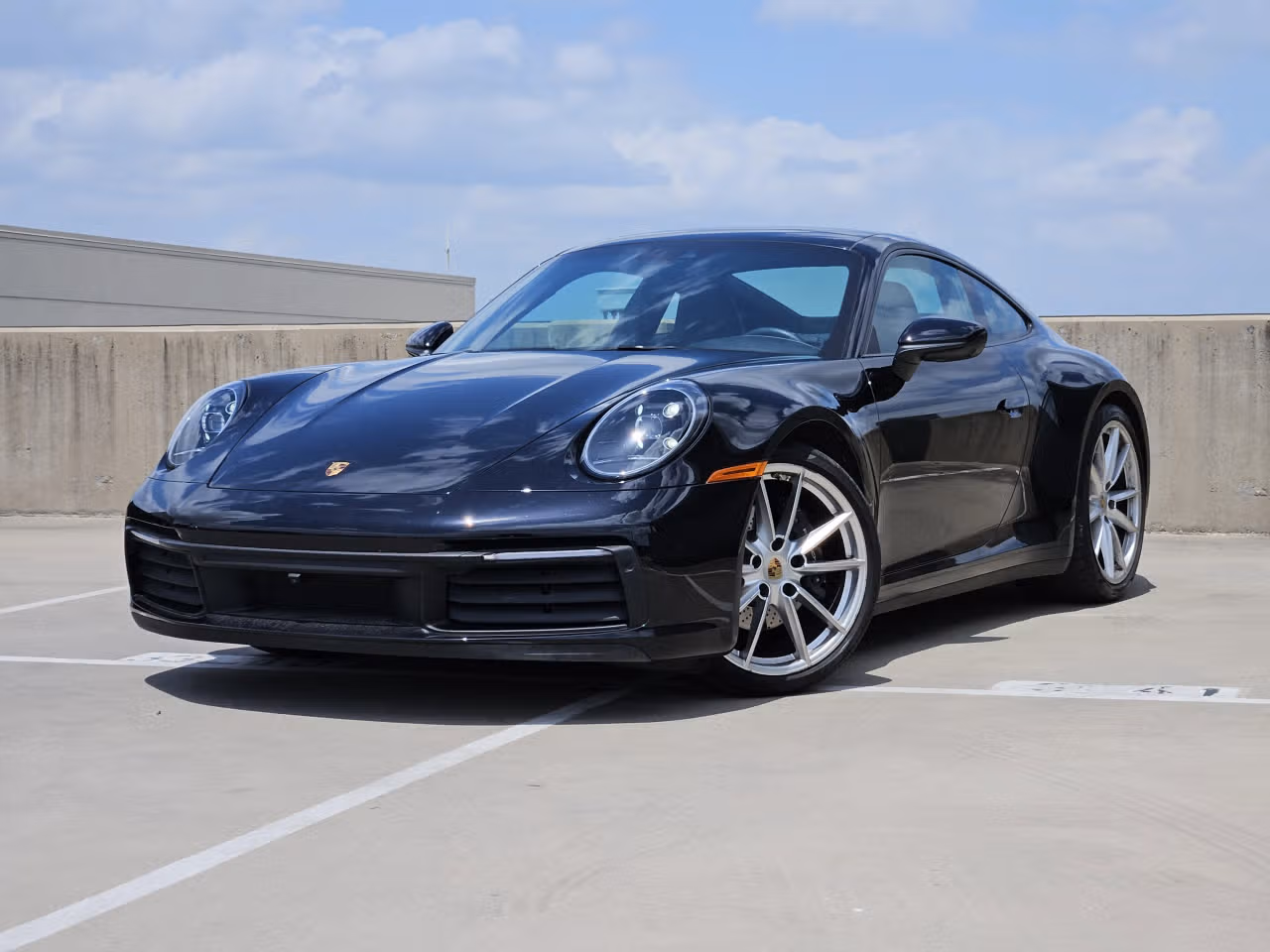 
           
        2024 Porsche 911