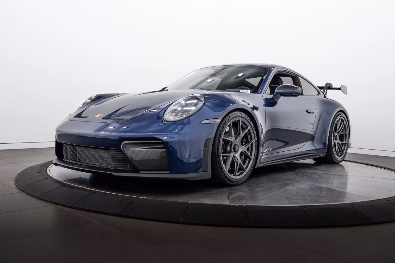 
           
        2025 Porsche 911