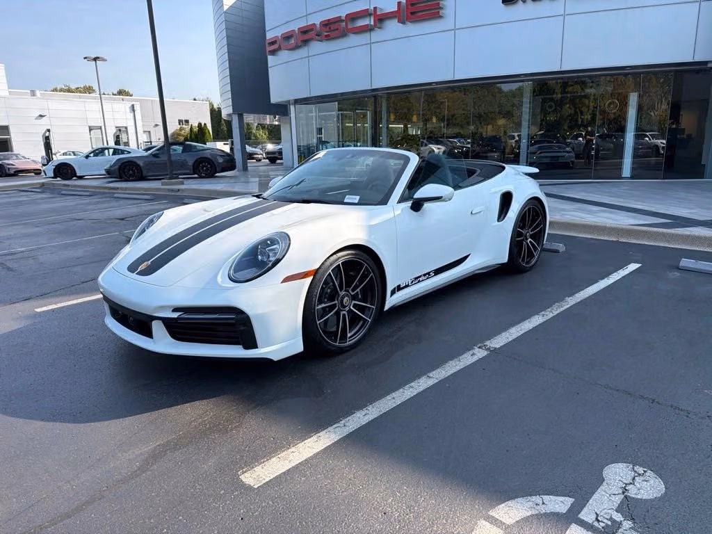 
           
        2025 Porsche 911