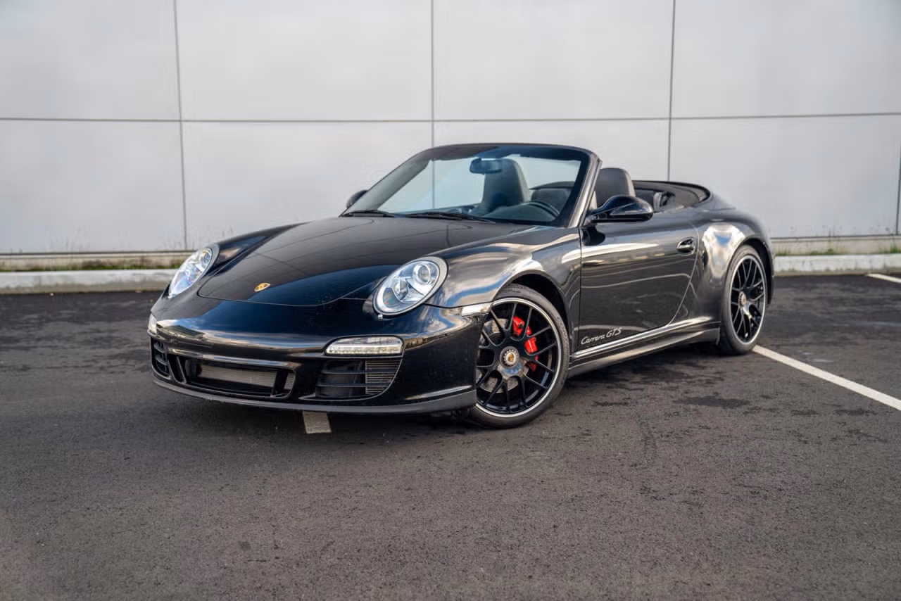 
           
        2012 Porsche 911