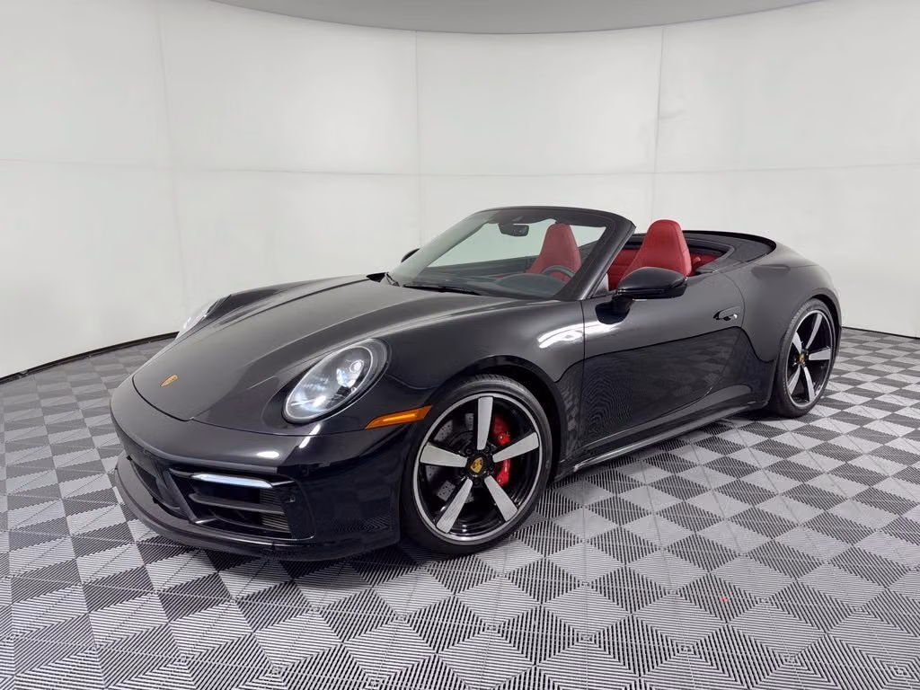 
           
        2024 Porsche 911