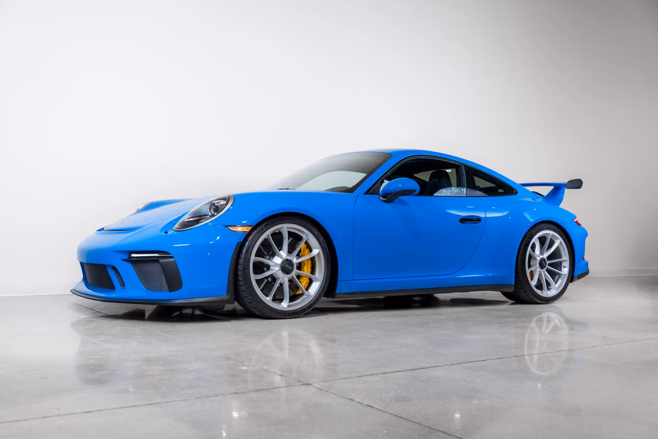 
           
        2018 Porsche 911