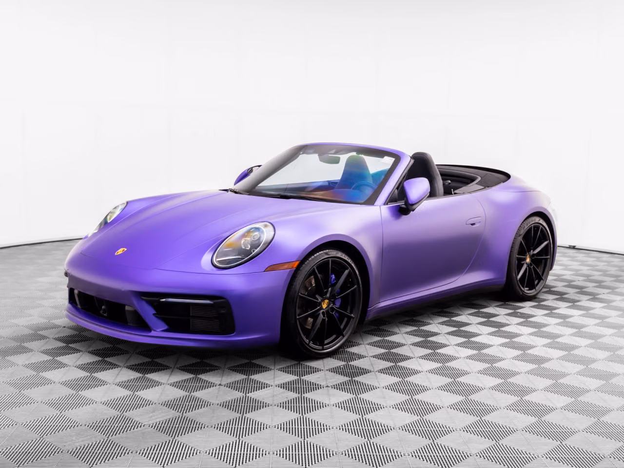
           
        2020 Porsche 911