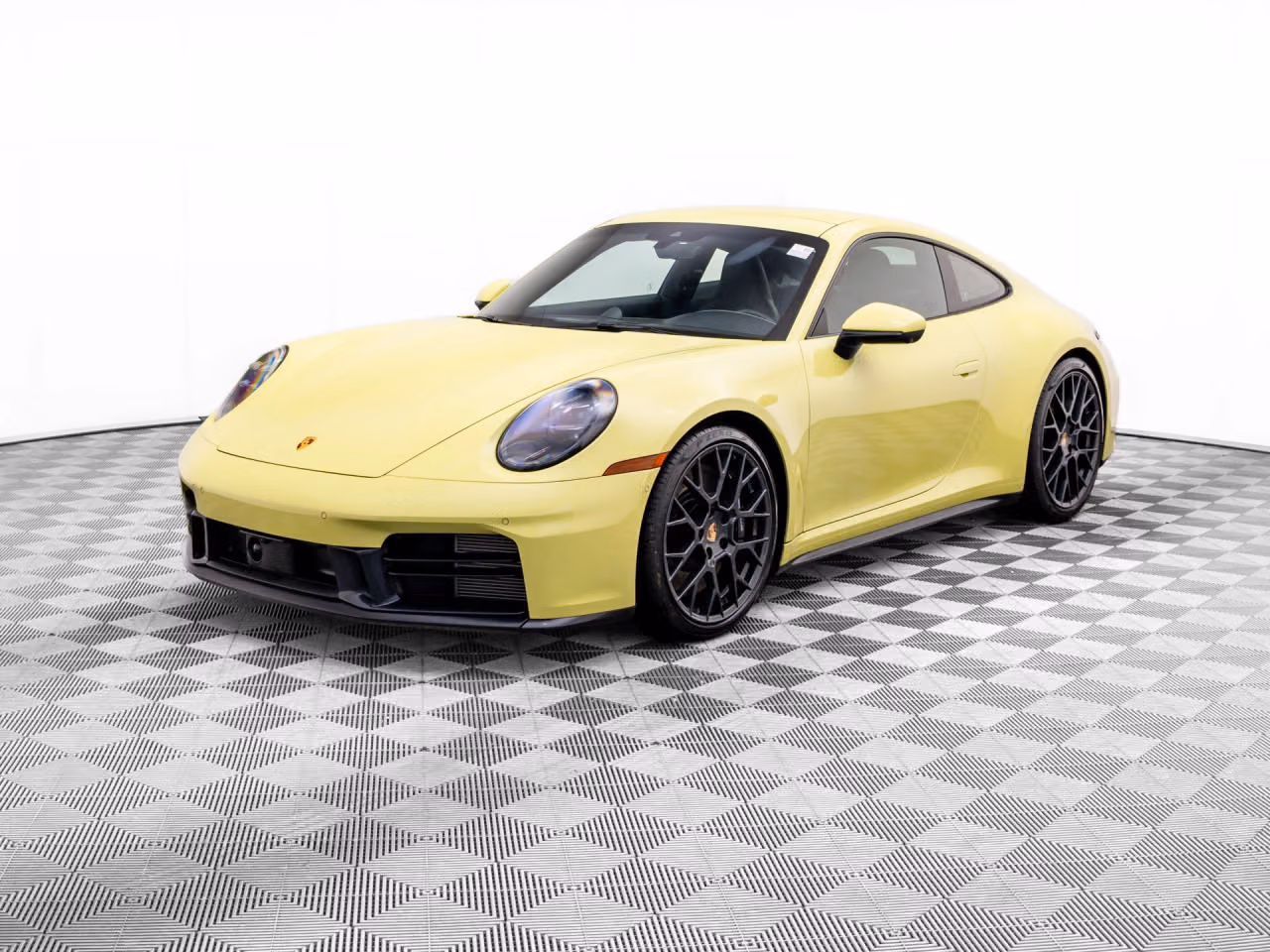 
           
        2025 Porsche 911